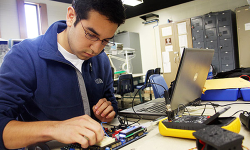 Distance Diploma in Computer Engineering, Distance B.Tech in Computer Engineering, Distance Learning Computer Engineering Courses, Computer Engineering Distance Learning